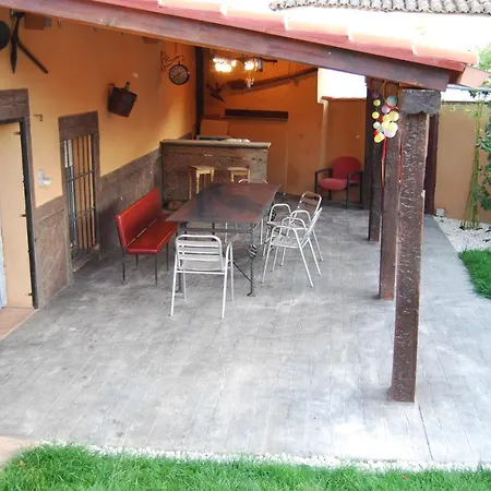 El Rincon De Arabayona Holiday home Arabayona de Mogica